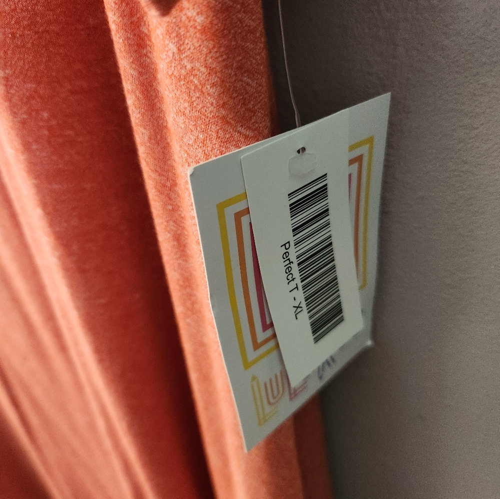 LuLaRoe XL Perfect tee, heathered orange/melon Flattering Spring Color Easter - Picture 3 of 5